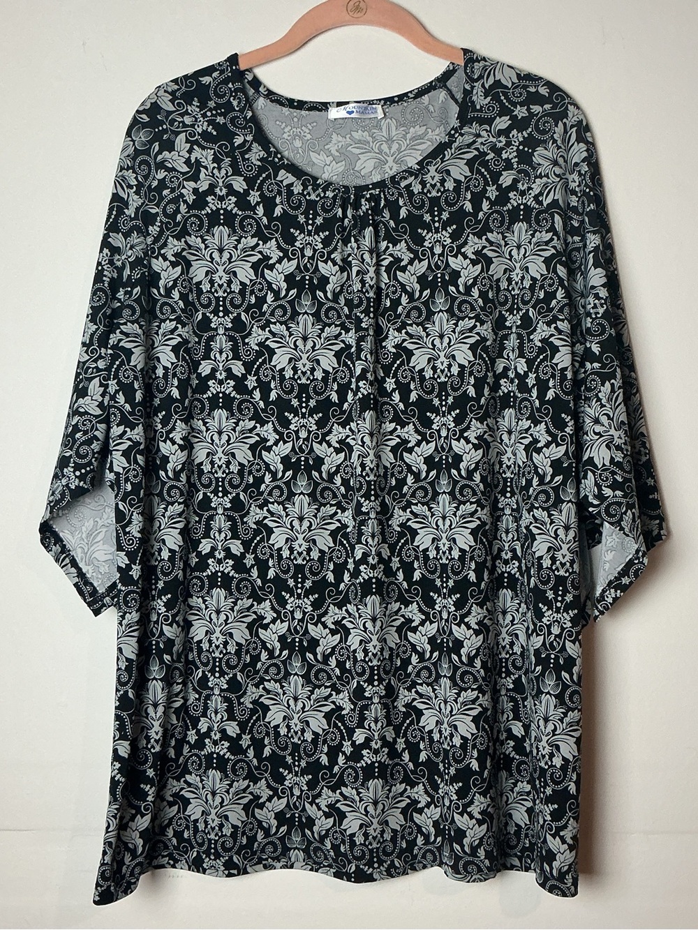 Mountain Mamas Women's Printed Top Size L/XL